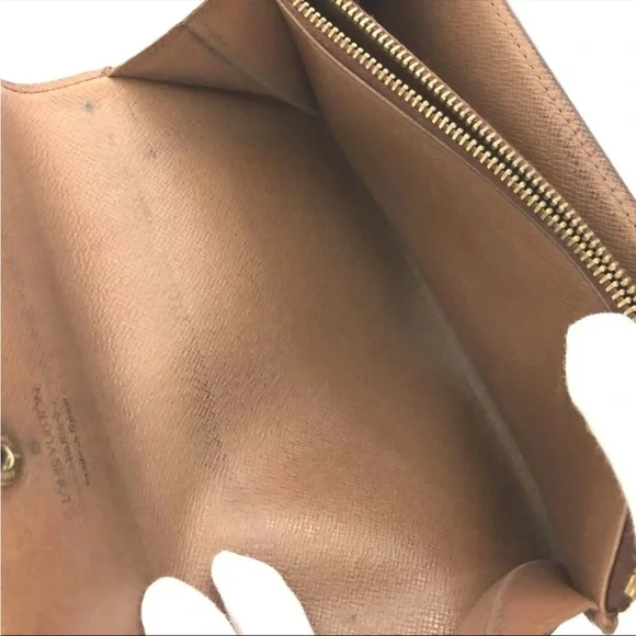 LV Monogram Long Wallet - Picture 7 of 8